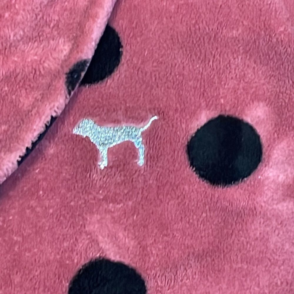 PINK Victoria’s Secret Robe - Picture 2 of 5